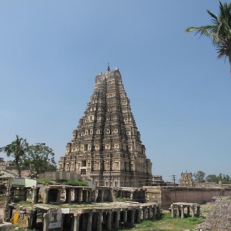 Om Shiva Guest House Hampi Luaran gambar