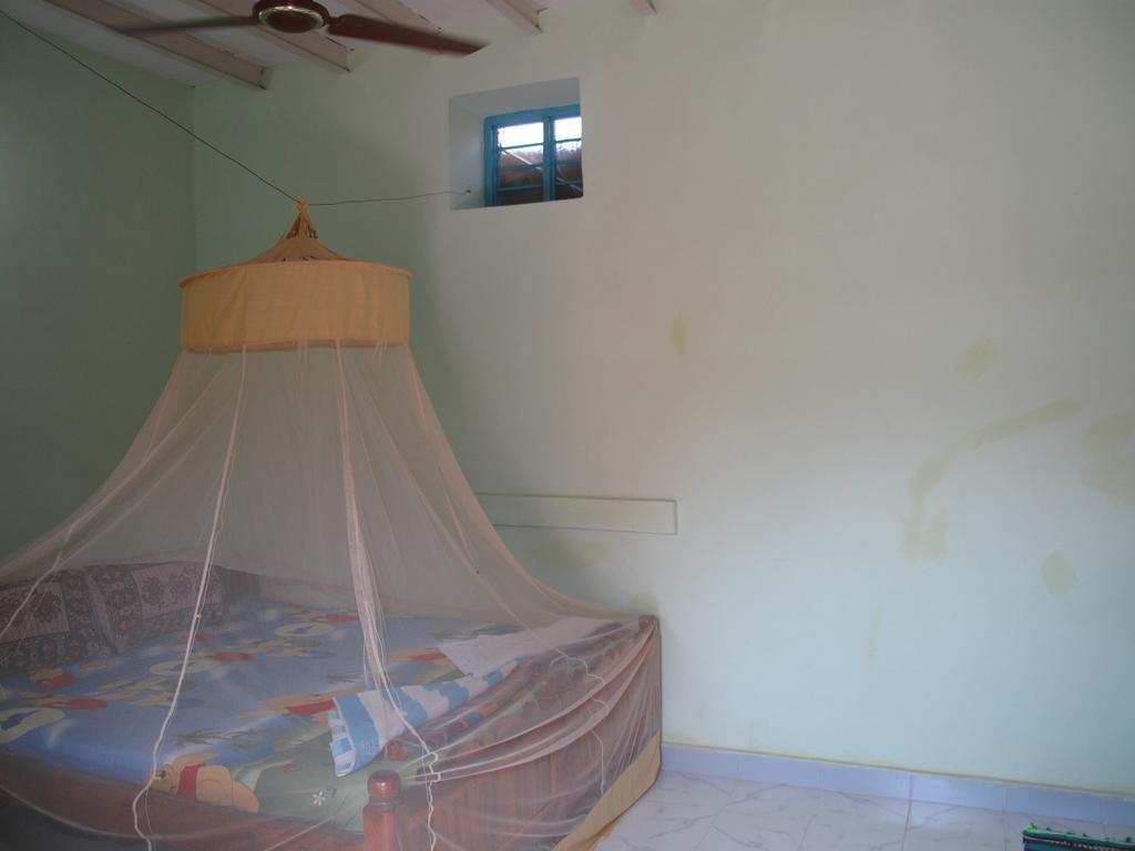 Om Shiva Guest House Hampi Luaran gambar